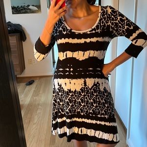 Karen Kane eclectic black and white cotton pullover dress - medium
